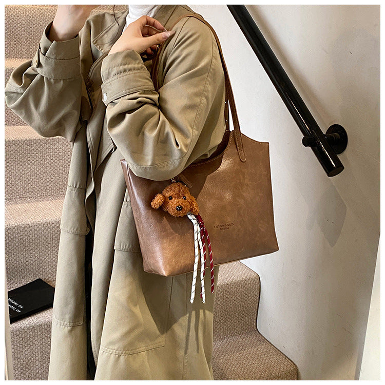 VOIDRA StreetMuse™ – Retro Stitch Accent Shoulder Bag