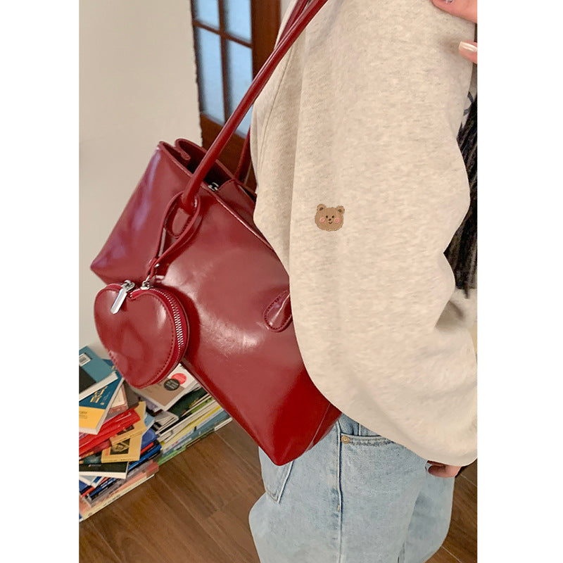 VOIDRA LoveLink – Red PU Leather Shoulder Bag with Bold Minimalist Charm