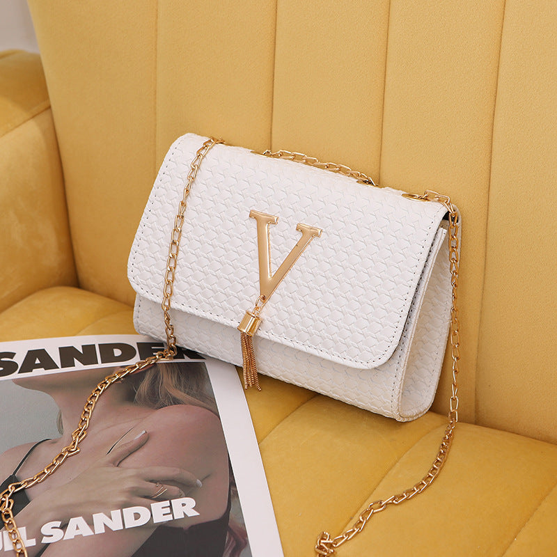 The Scholar Tote | A Classic Plaid & Tassel Messenger Bag