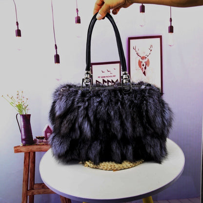 VOIDRA Luxe Real Fox Fur Crossbody – Korean Winter Statement Bag