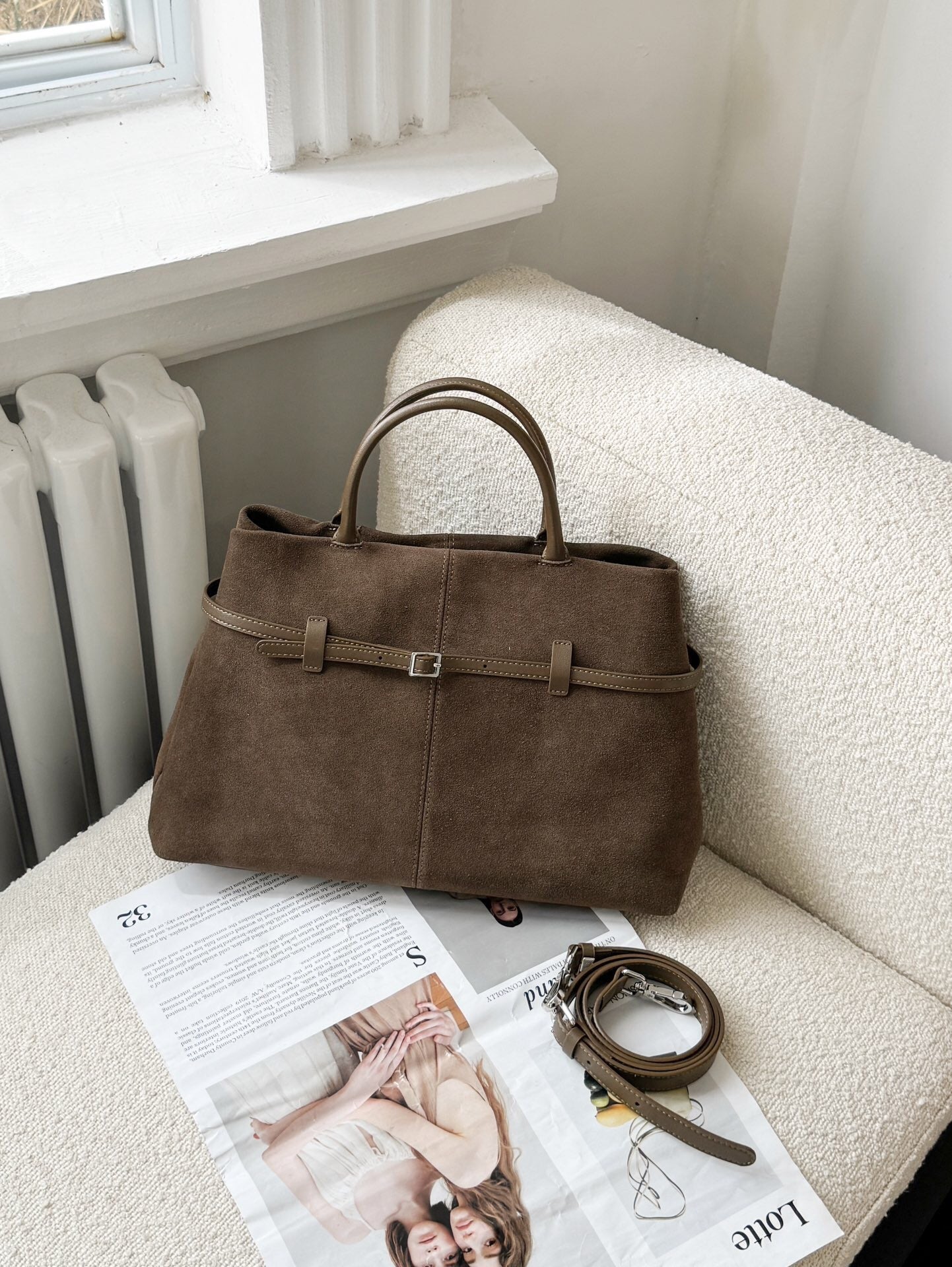 VOIDRA SuedeLock™ Retro Cowhide Crossbody – Street Luxe Edition