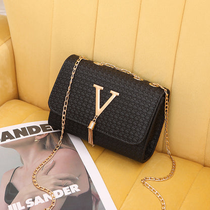 The Scholar Tote | A Classic Plaid & Tassel Messenger Bag