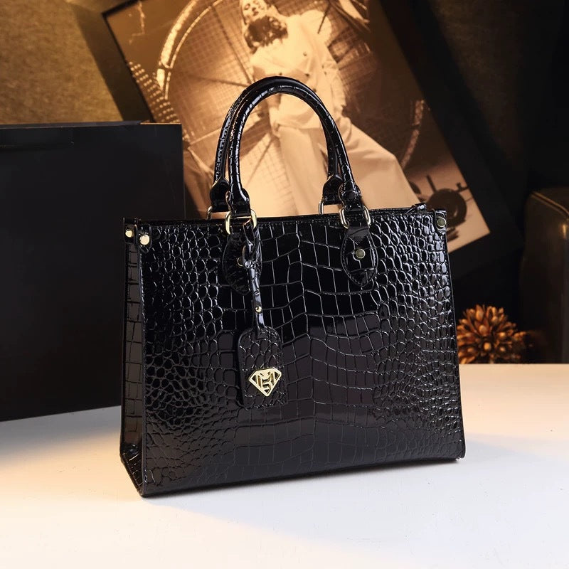 VYRA.CROC – Structured Croc-Pattern Leather Messenger