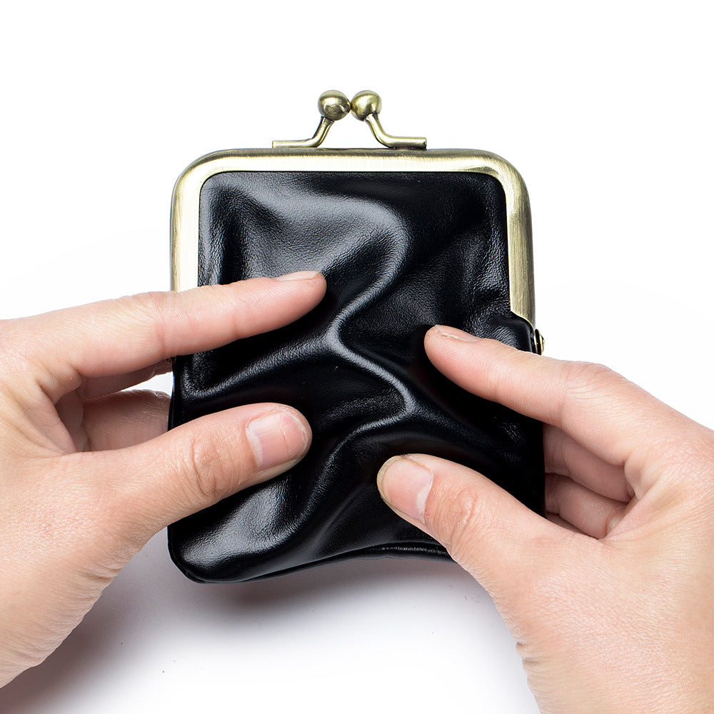 VOIDRA Retro Oil-Waxed Leather Coin Purse – Compact Clip-On Elegance