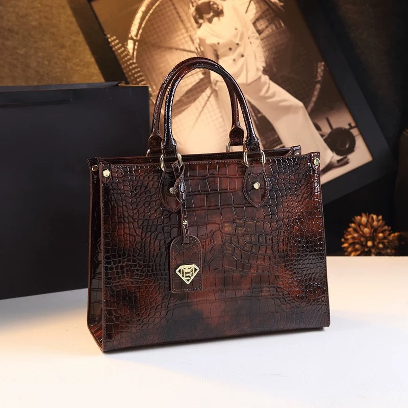 VYRA.CROC – Structured Croc-Pattern Leather Messenger