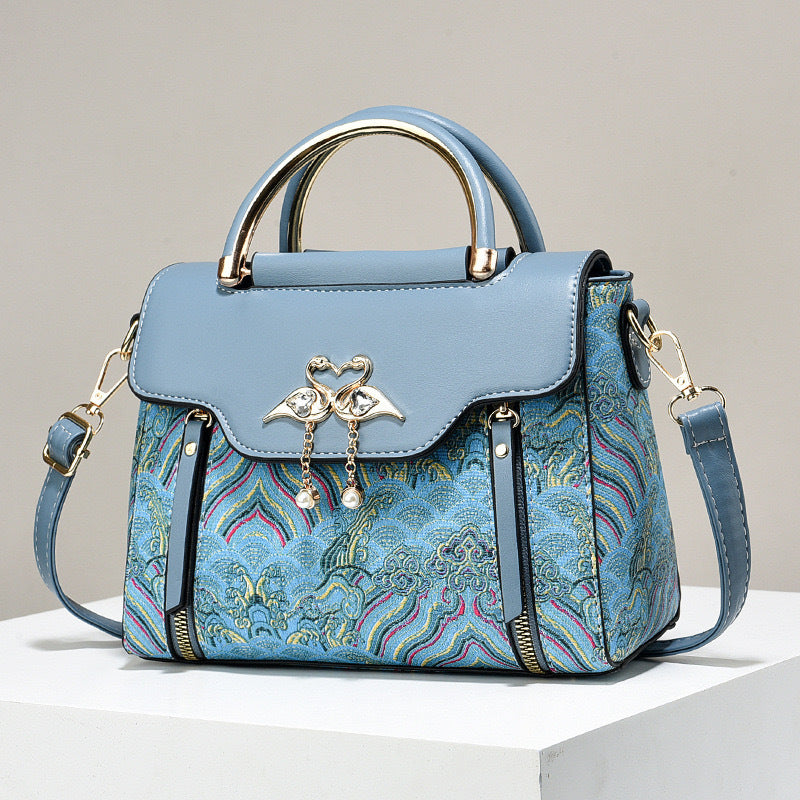 MeiMuse – Embroidered Street-Style Shoulder Bag