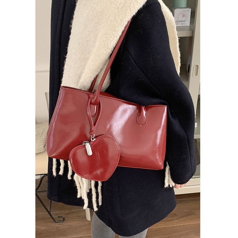 VOIDRA LoveLink – Red PU Leather Shoulder Bag with Bold Minimalist Charm