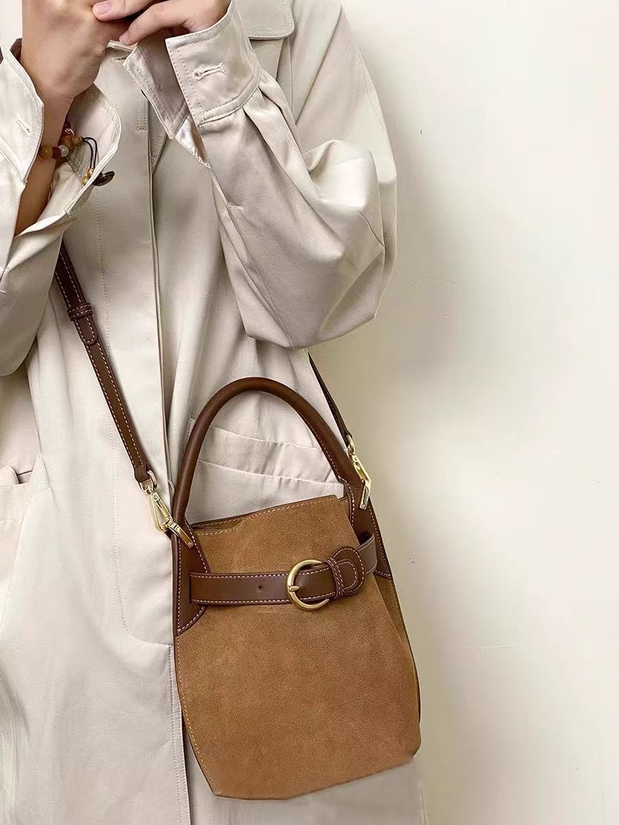 VOIDRA Velvet Hour – Soft Bucket Shoulder Crossbody (Purple/Brown)