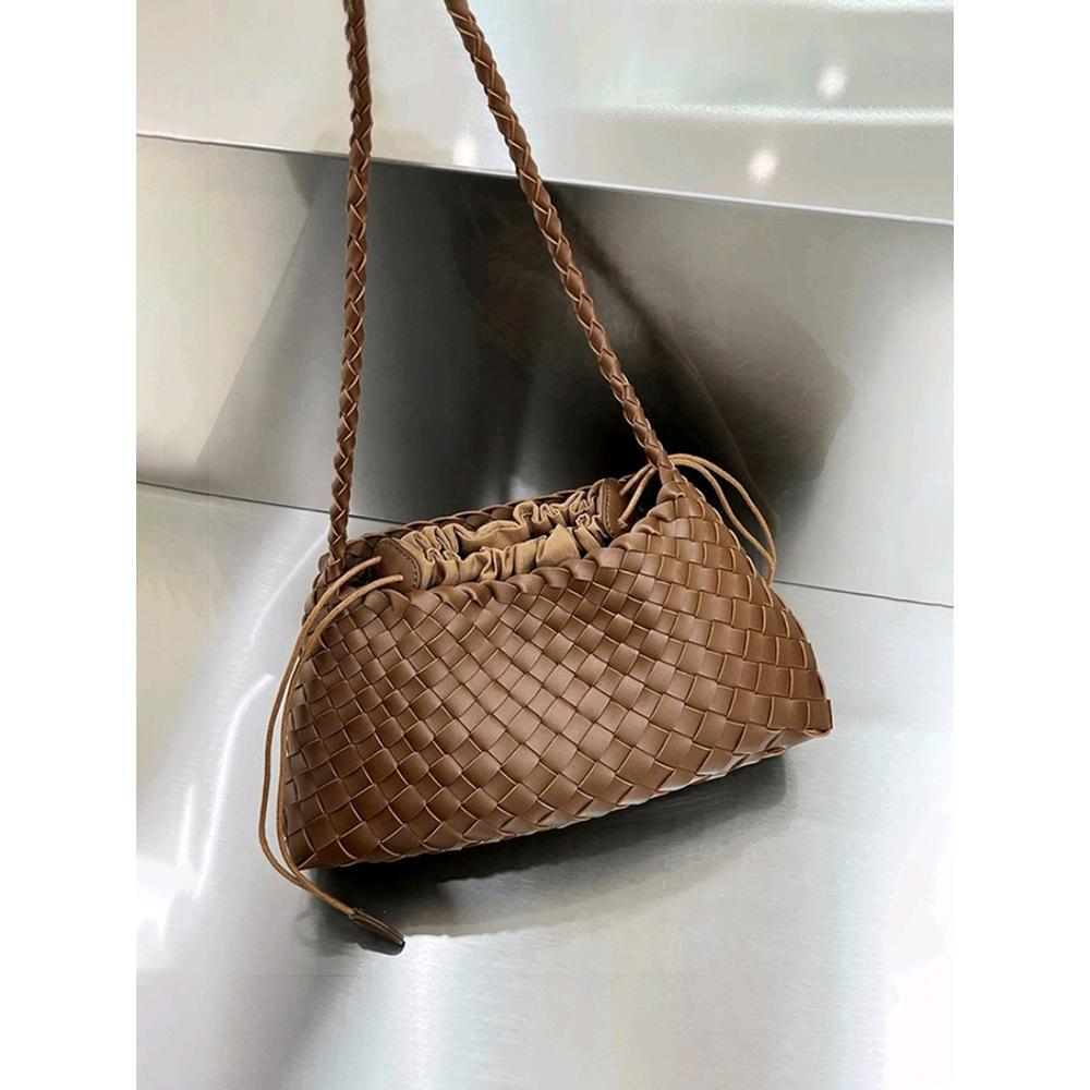 The Verona Bag | A Woven Leather Underarm Handbag